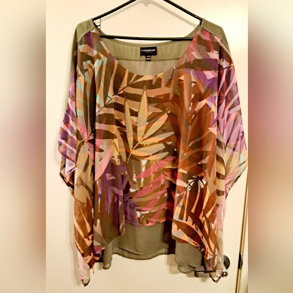 Lane Bryant 22-24 size gorgeous  multi color palm floral abstract layered blouse